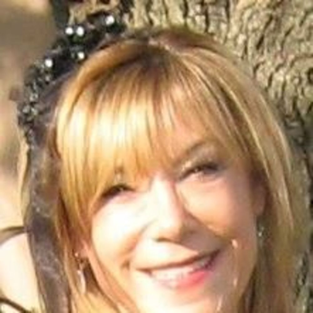 Meet your Poshmark Ambassador, Jane